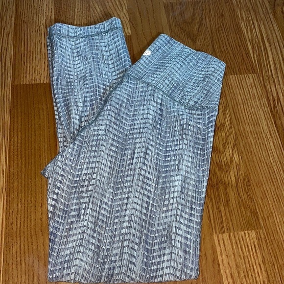 Lululemon Wunder Under High-rise 7/8 Tight Full-on Luon - Picture 2 of 3